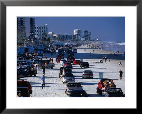  - eddie-brady-saturday-night-early-evening-traffic-daytona-beach-florida_i-G-31-3131-QPBGF00Z