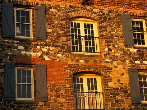  - joanne-wells-historic-building-along-river-street-savannah-georgia-usa_i-G-27-2756-6BHTD00Z