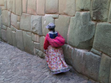 Peru Walls