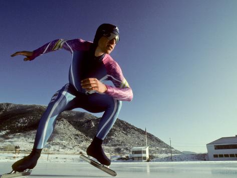 male speed skaters