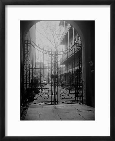 Famous Coffee Shop  Orleans on New Orleans  French Quarter Is Famous For Its Intricate Ironwork Gates