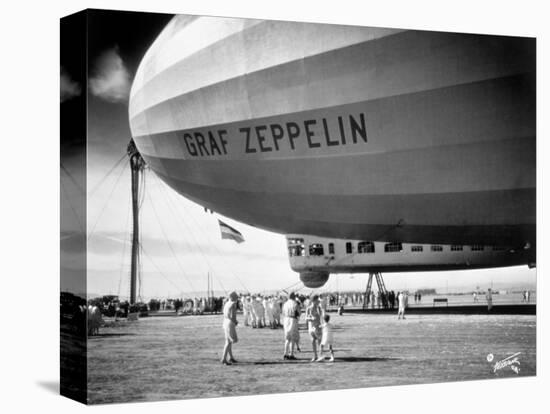 1920s-1930s People Looking at Gondola of Graf Zeppelin LZ-127 German Rigid Lighter Than Air Airship-null-Premier Image Canvas