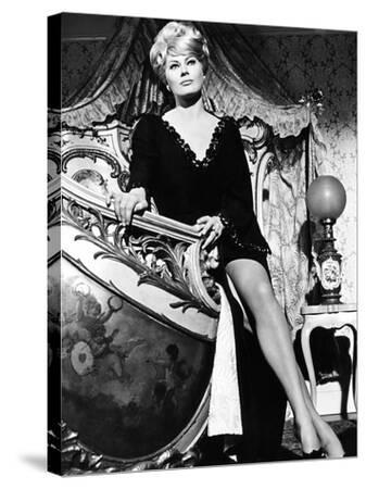 ANITA EKBERG PHOTO #4