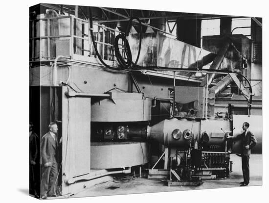 60-Inch Cyclotron at the University of California, Berkeley-null-Stretched Canvas