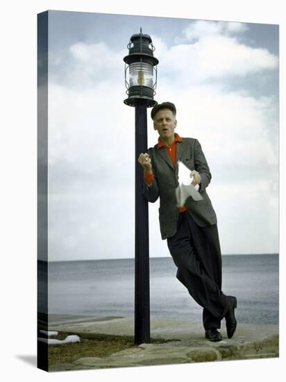 Actor Art Carney Leaning Against a Lamp Post-Leonard Mccombe-Premier Image Canvas