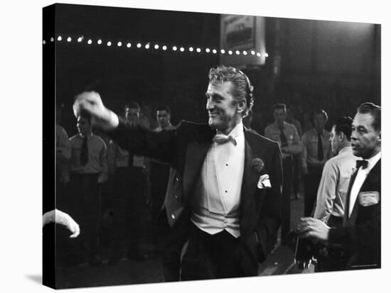 Actor Kirk Douglas, Smiling and Waving as He Enters RKO Pantages Theatre, For the Academy Awards-Ed Clark-Premier Image Canvas