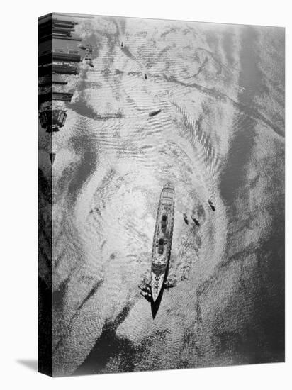 Aerial of Ocean Liner Queen Elizabeth. 1951-Margaret Bourke-White-Premier Image Canvas