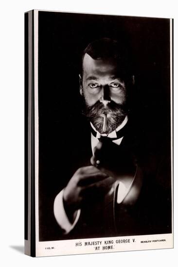 Ak His Majesty King George V. at Home, Lighting a Cigarette-null-Premier Image Canvas