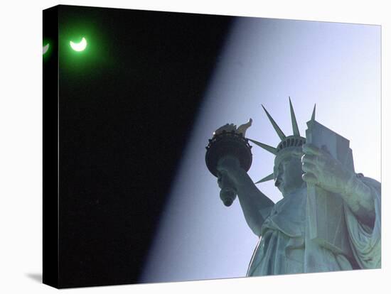 An Annular Eclipse Passes Above the Statue of Liberty-null-Premier Image Canvas