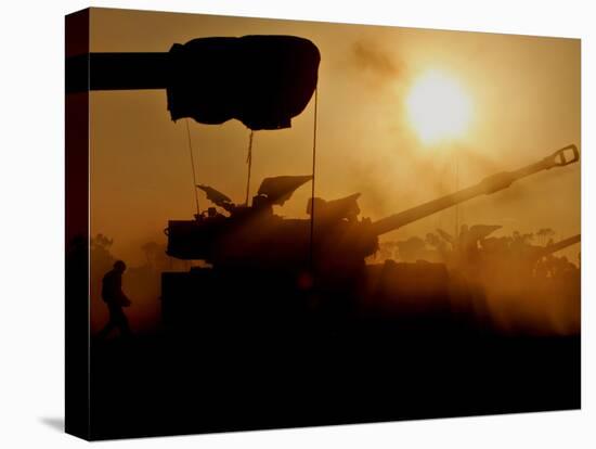 An Israeli Soldier Runs to Reload an Israeli Mobile Artillery Piece-null-Premier Image Canvas