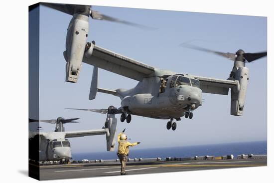 An MV-22 Osprey Takes Off from the Amphibious Assault Ship USS Kearsarge-null-Premier Image Canvas