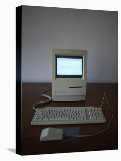 Apple Macintosh Classic Desktop PC-null-Premier Image Canvas