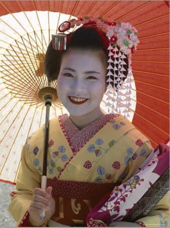 Apprentice Geisha (Maiko), Woman Dressed in Traditional Costume, Kimono,  Kyoto, Honshu, Japan' Photographic Print | Art.com
