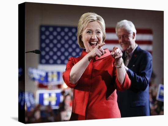 APTOPIX DEM 2016 Clinton-John Locher-Premier Image Canvas