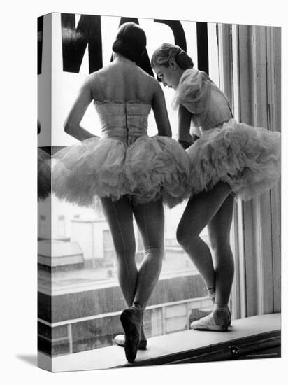 Ballerinas on Window Sill in Rehearsal Room at George Balanchine's School of American Ballet-Alfred Eisenstaedt-Premier Image Canvas