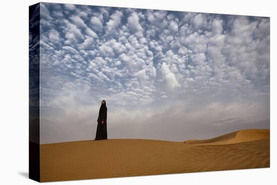 Bedouin woman in the desert. Abu Dhabi, UAE.-Tom Norring-Premier Image Canvas