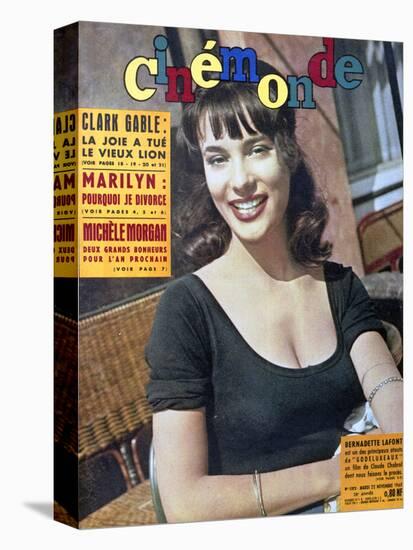 Bernadette Lafont faisant la Une du magazine Cinemonde du 22 novembre, 1960 (photo)-null-Stretched Canvas