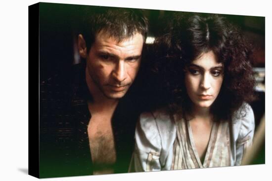 BLADE RUNNER, 1981 directed by RIDLEY SCOTT Harrison Ford / Sean Young (photo)-null-Stretched Canvas