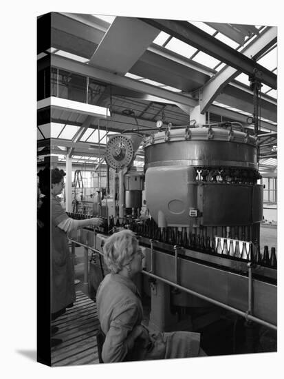 Bottling Beer at Ward and Sons Bottling Plant, Swinton, South Yorkshire, 1961-Michael Walters-Premier Image Canvas