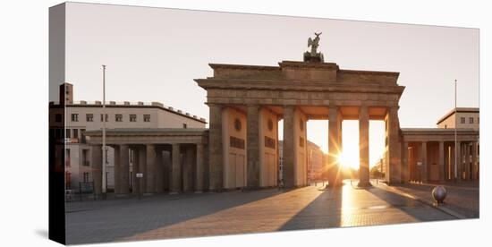 Brandenburg Gate (Brandenburger Tor) at sunrise, Platz des 18 Marz, Berlin Mitte, Berlin, Germany-Markus Lange-Premier Image Canvas