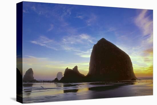 Cannon Beach VI-Ike Leahy-Premier Image Canvas