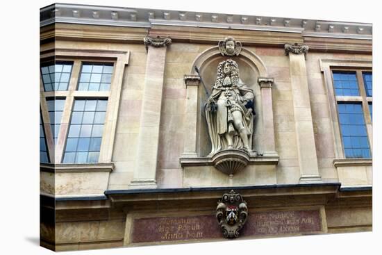 Charles II on Custom House, Kings Lynn, Norfolk-Peter Thompson-Premier Image Canvas