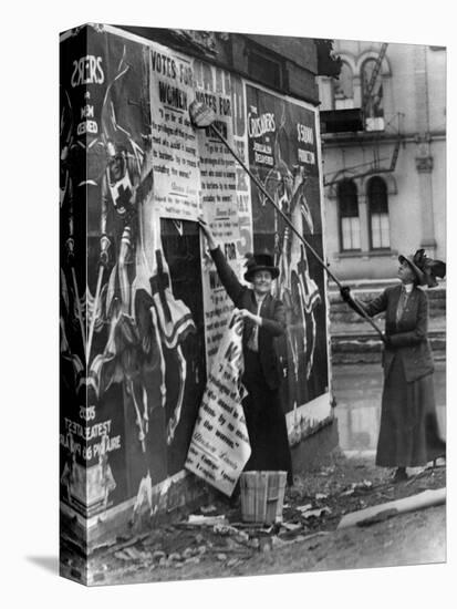 Cincinnati: Suffragettes-null-Premier Image Canvas