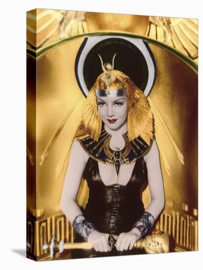 CLEOPATRA, 1934 directed by CECIL BeMILLE Claudette Colbert (photo)-null-Stretched Canvas