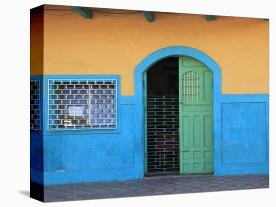 Colorful Colonial Architecture, Granada, Nicaragua, Central America-Wendy Connett-Premier Image Canvas