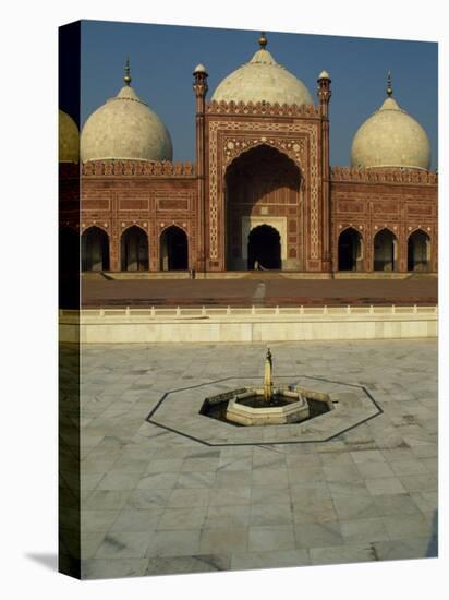 Completed by Mughal Emperor Aurangzeb, Badshahi Mosque Can Accommodate 60, 000 Worshippers-Amar Grover-Premier Image Canvas