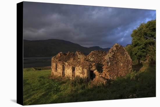 Cottage ruin, Loughros, Ardara, County Donegal, Ulster, Republic of Ireland, Europe-Carsten Krieger-Premier Image Canvas