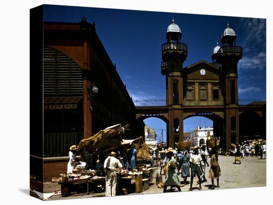 December 1946: an Open Air Market in Port Au Prince, Haiti-Eliot Elisofon-Premier Image Canvas