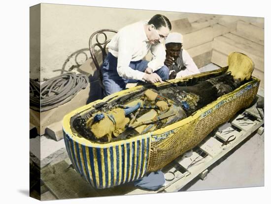 Egypt-1922 : English archaeologist Howard Carter (1873-1939) and an Egyptian assistant-English Photographer-Premier Image Canvas