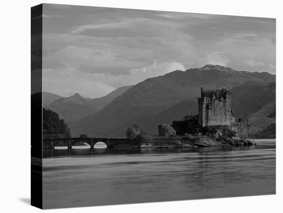 Eilean Donan Castle, Western Highlands, Scotland-Gavin Hellier-Premier Image Canvas