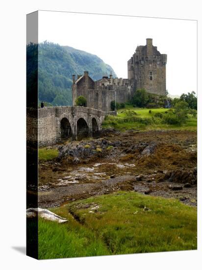 Eileen Donan Castle, Western Dornie in Highlands, Scotland-Bill Bachmann-Premier Image Canvas