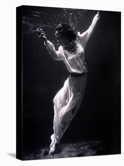 Fashion Model Underwater, 1939-Science Source-Premier Image Canvas