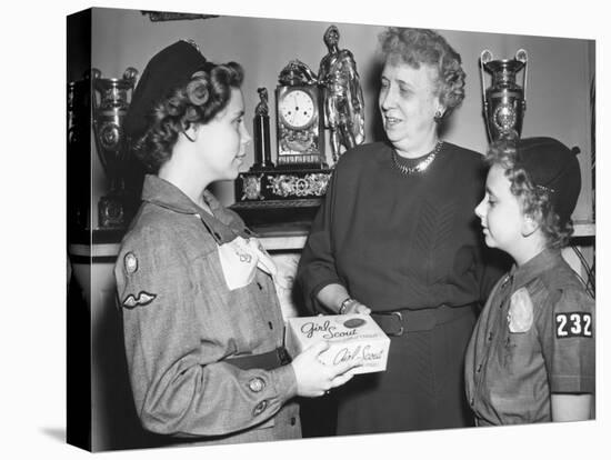 First Lady Bess Truman Purchases the First Box of Cookies to Start the Annual Girl Scout Fundraiser-null-Stretched Canvas