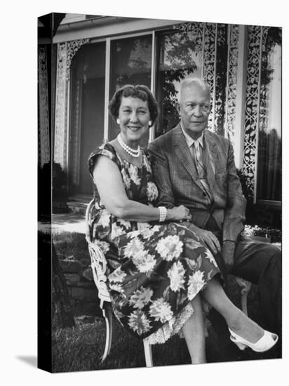 Former President Dwight D. Eisenhower and Wife Mamie on Lawn at Home-Ed Clark-Premier Image Canvas