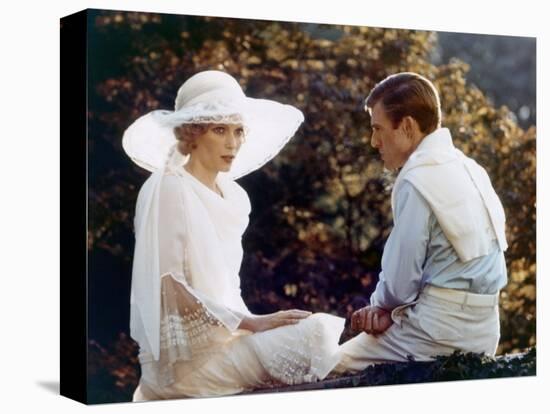 Gatsby le Magnifique THE GREAT GATSBY by Jack Clayton with Robert Redford and Mia Farrow, 1974 (pho-null-Stretched Canvas
