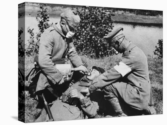 German Medics Using an Oxygen Machine on the Western Front During World War I-Robert Hunt-Premier Image Canvas