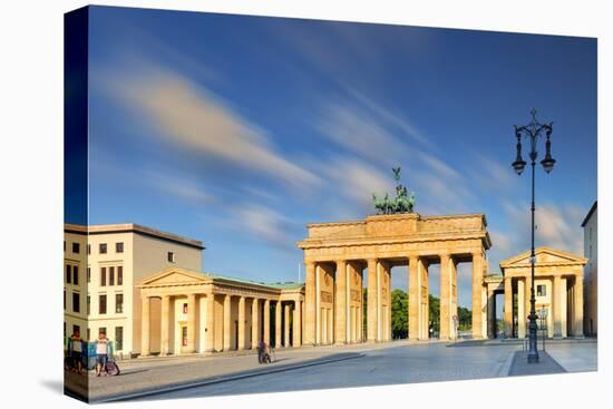 Germany, Deutschland. Berlin. Berlin Mitte. Brandenburg Gate, Brandenburger Tor-Francesco Iacobelli-Premier Image Canvas