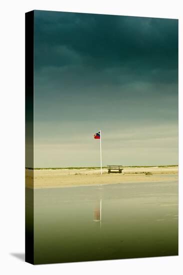 Germany, Schleswig-Holstein, Amrum, Sandy Beach, Sandbank, Kniepsand-Ingo Boelter-Premier Image Canvas