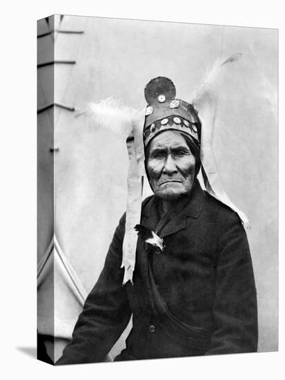 Geronimo (1829-1909)-C.d. Arnold-Premier Image Canvas