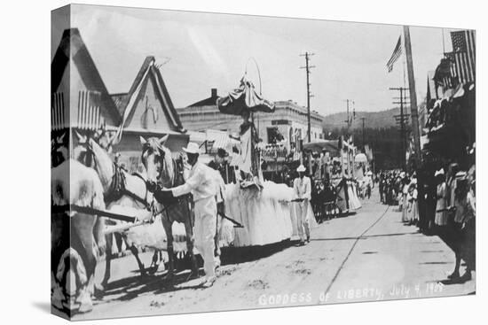 Grass Valley, CA on Forth of July Parade Photograph - Grass Valley, CA-Lantern Press-Stretched Canvas