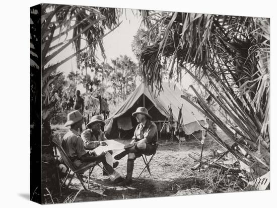 Haardt, Audouin-Dubreuil et Bettembourg au campement de chasse de Am Dafok-null-Premier Image Canvas