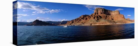Houseboating on Lake Powell Ut-null-Stretched Canvas
