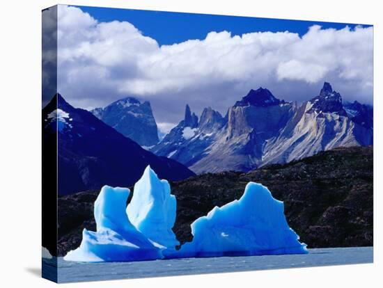 Icebergs in Lake Grey and Mountains of the Macizo Paine Massif, Patagonia, Chile-Richard I'Anson-Premier Image Canvas