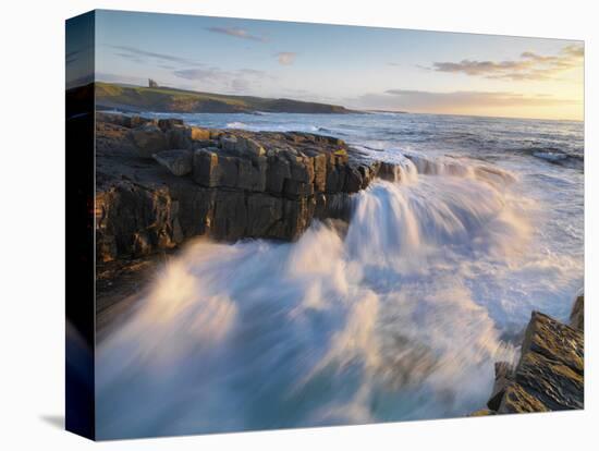 Ireland, Co.Sligo, Mullaghmore at sunset-Shaun Egan-Premier Image Canvas