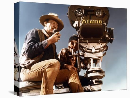 John Wayne sur le tournage by son film Alamo en, 1960 (photo)-null-Stretched Canvas