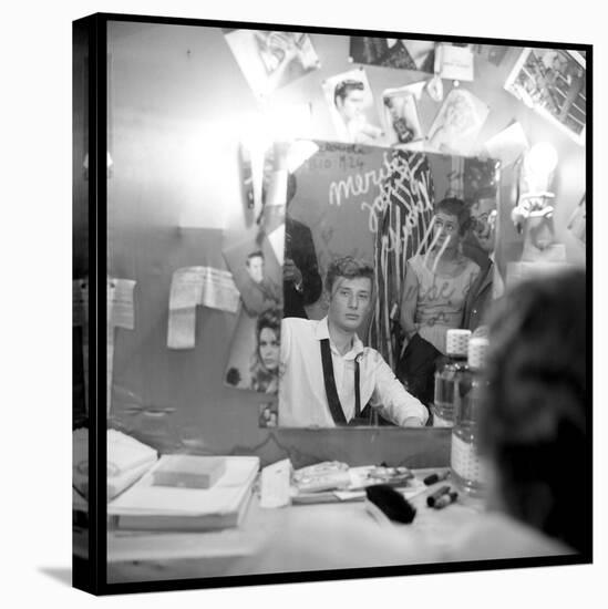 Johnny Hallyday Looking at Himself in a Mirror, Backstage-Marcel DR-Premier Image Canvas